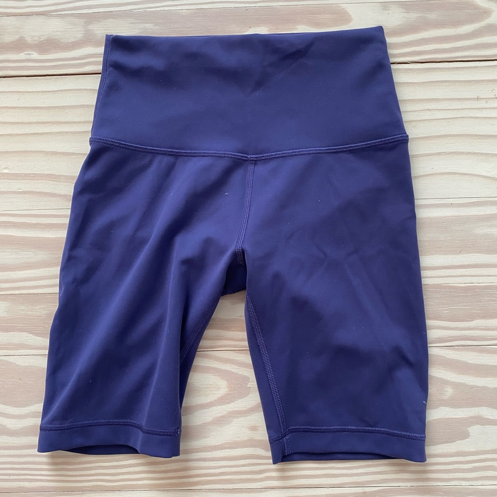 Lululemon Wunder Train size 4, 8” Shorts